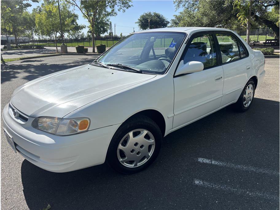 Used 1999 Toyota Corolla LE FWD image 1