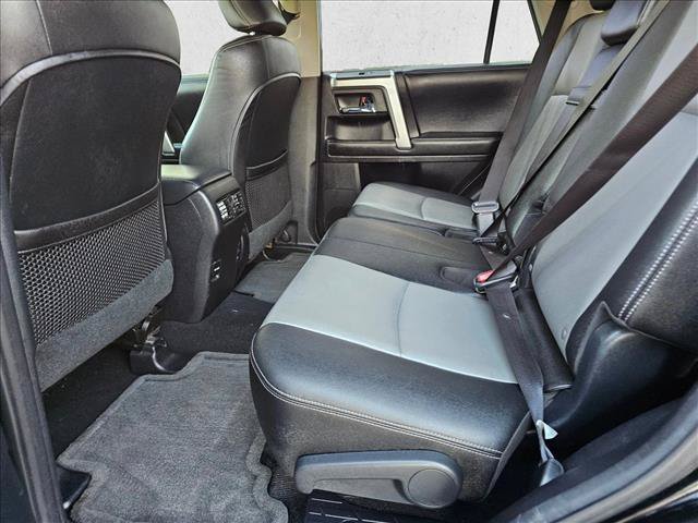 Used 2015 Toyota 4Runner SR5 Premium RWD image 18