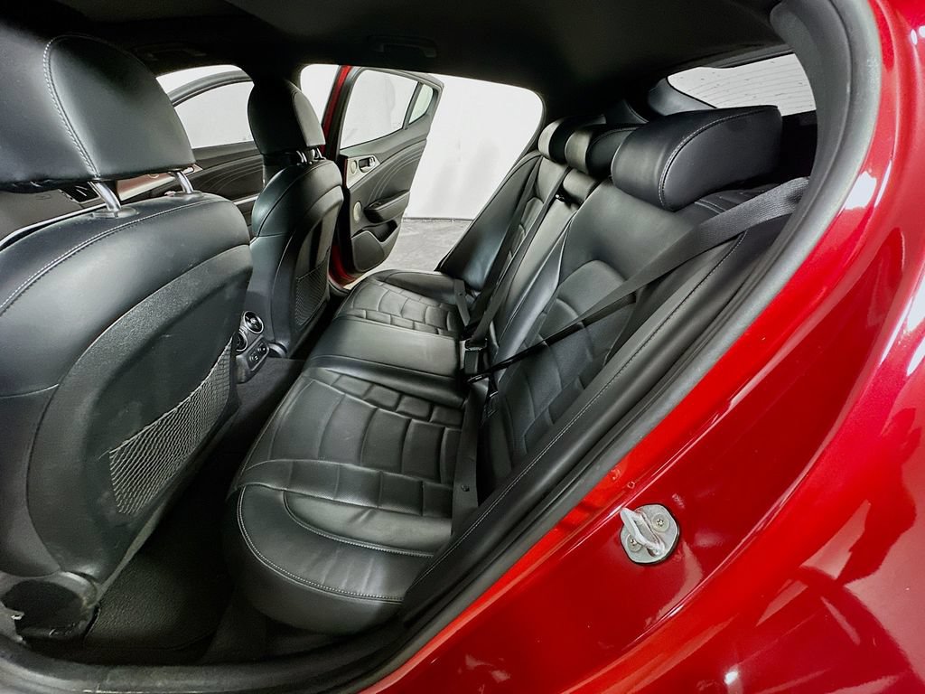 Used 2022 Kia Stinger GT2 RWD image 14