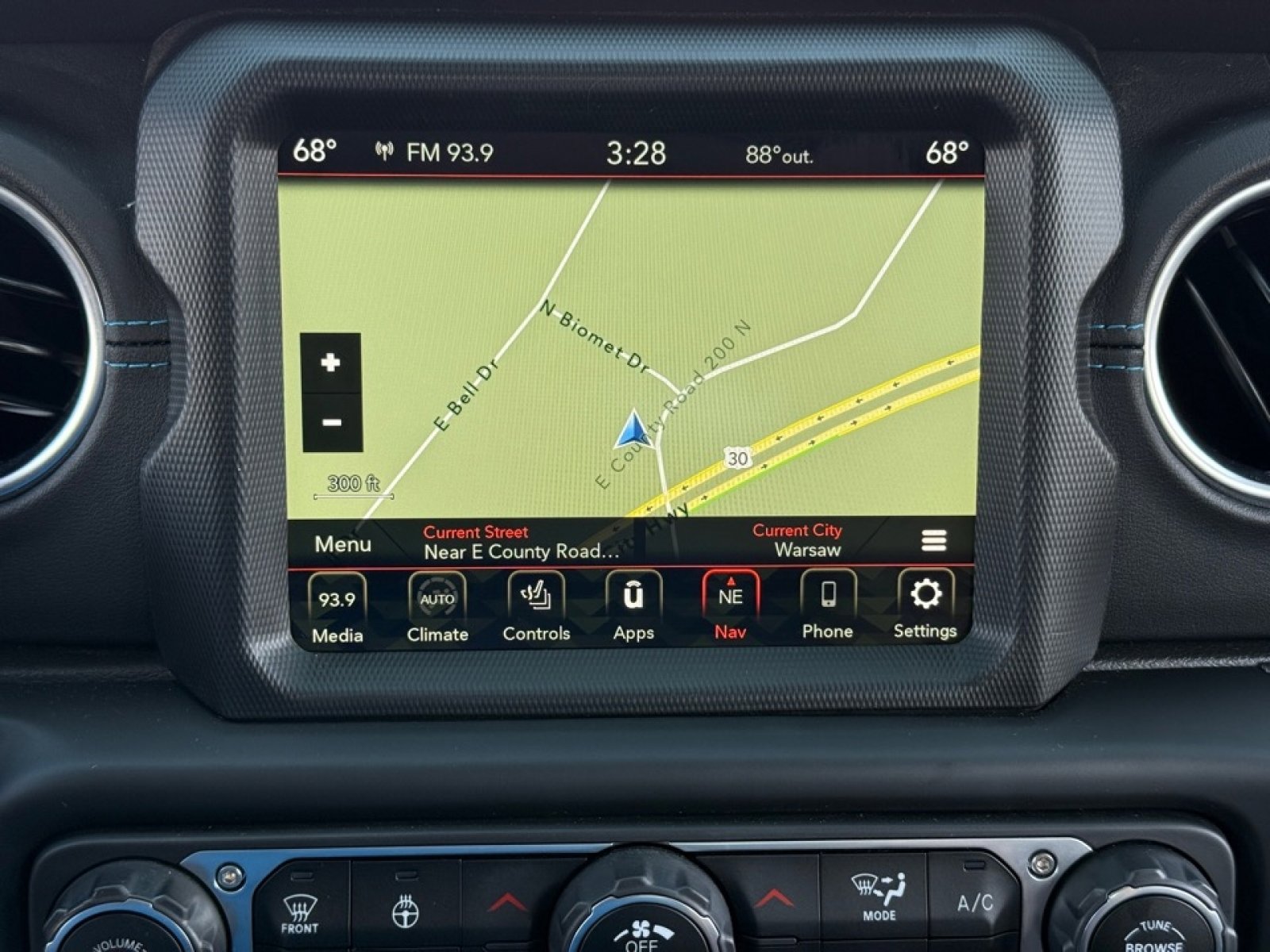 Used 2022 Jeep Wrangler Unlimited Rubicon 4xe w/ Cold Weather Group image 28