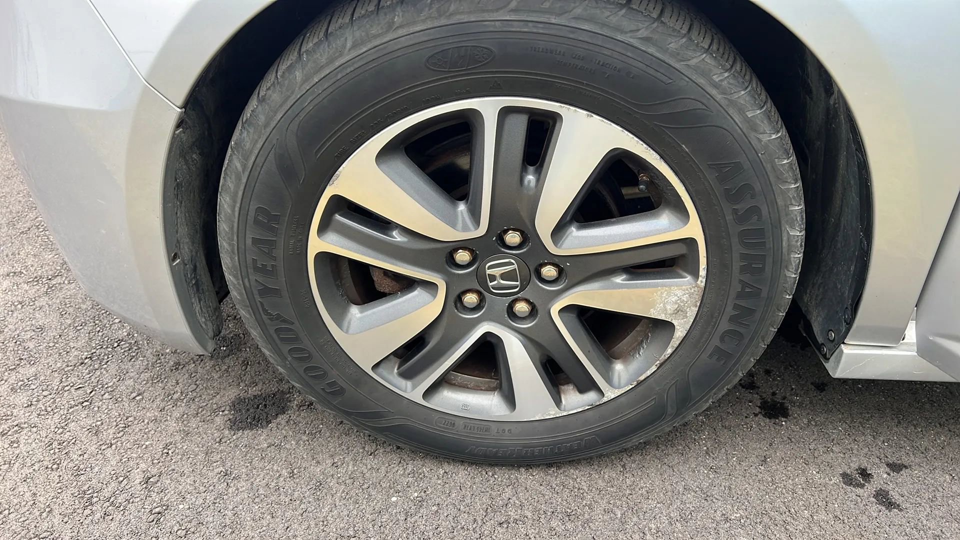 Used 2015 Honda Odyssey Touring image 29
