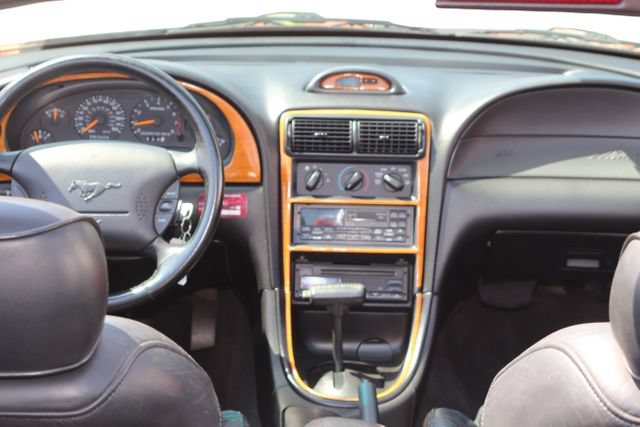 Used 1996 Ford Mustang GT RWD image 11