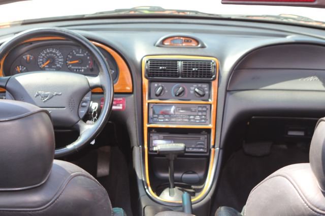 Used 1996 Ford Mustang GT RWD image 11