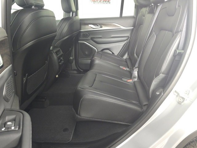 New 2026 Jeep Grand Cherokee Limited image 27