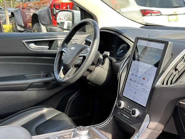 Certified 2022 Ford Edge Titanium image 33
