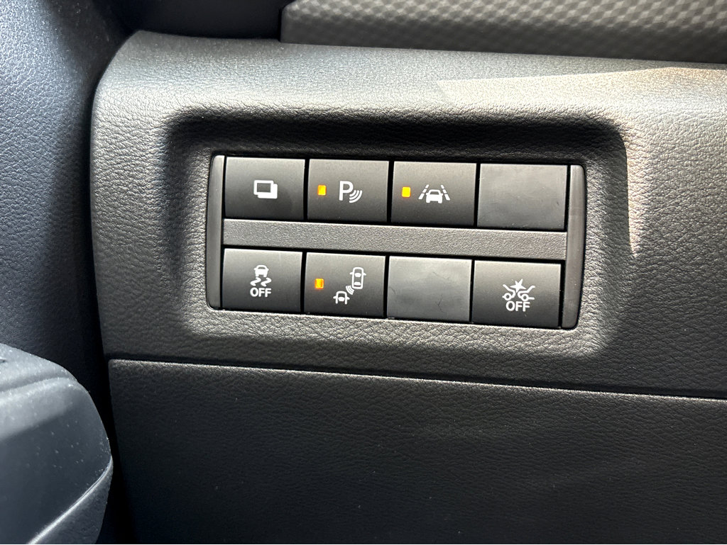 Used 2025 Nissan Kicks Play S image 12