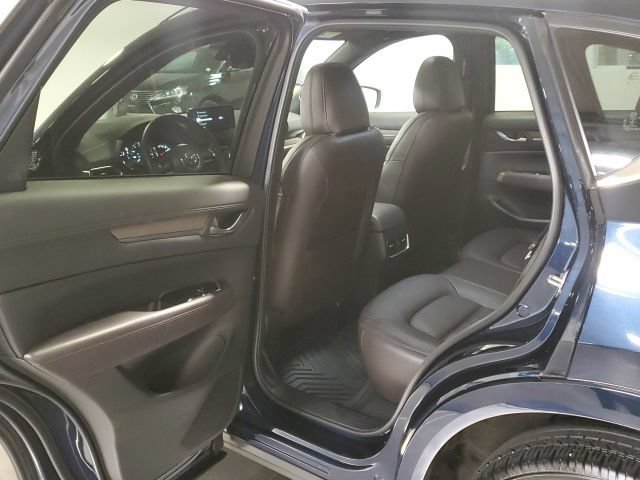 Used 2023 MAZDA CX-5 Signature AWD/4WD image 30