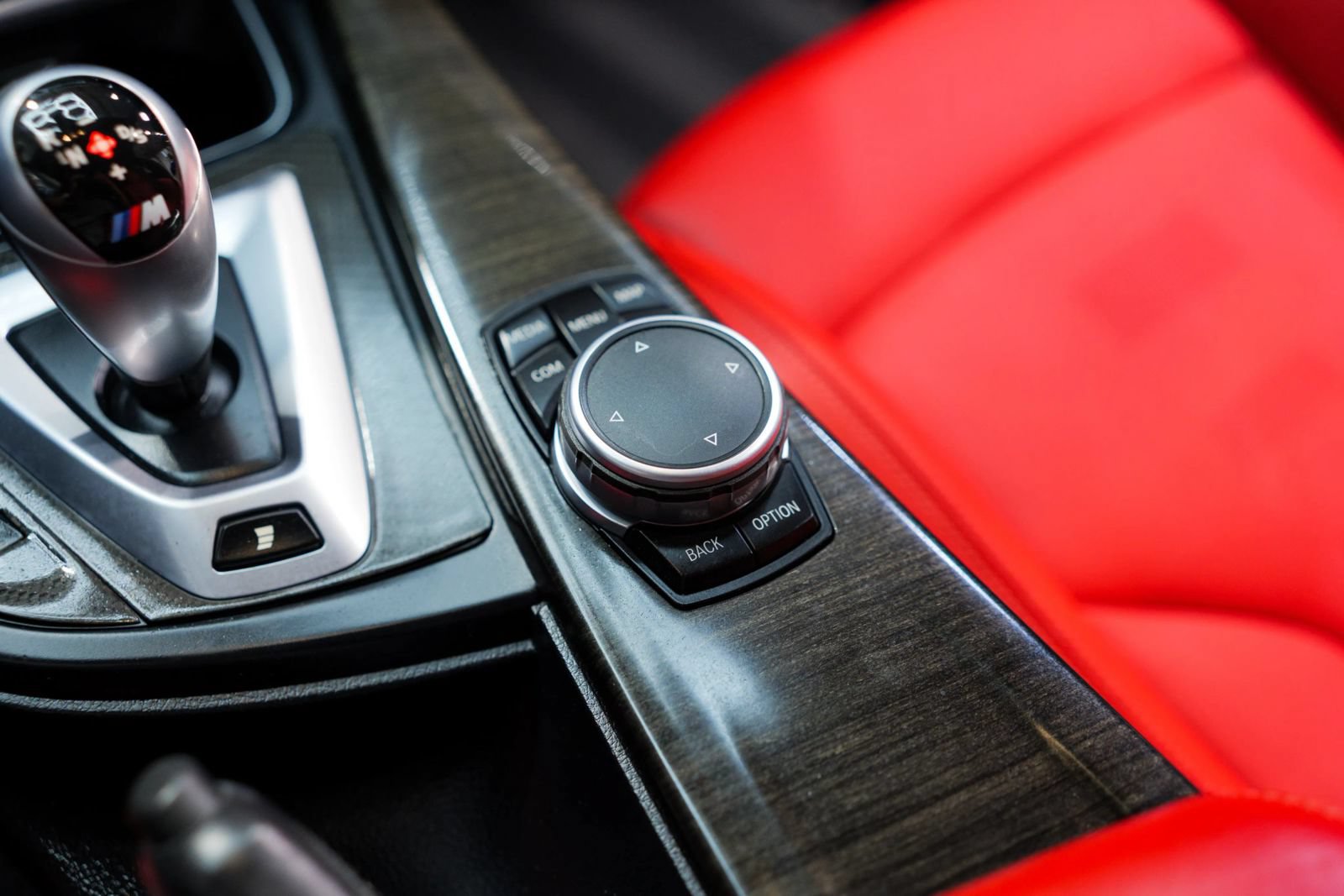 Used 2017 BMW M3 RWD image 31