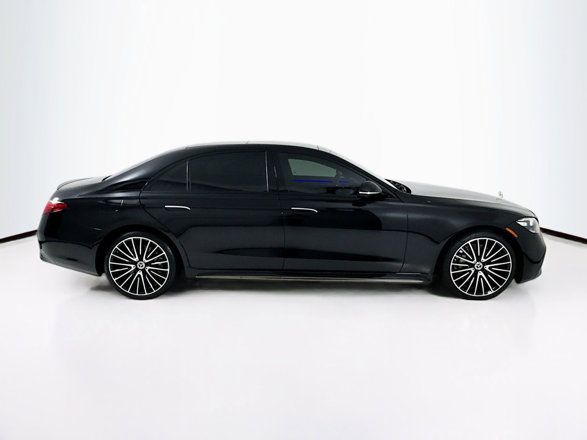Used 2024 Mercedes-Benz S 580 4MATIC Sedan image 9