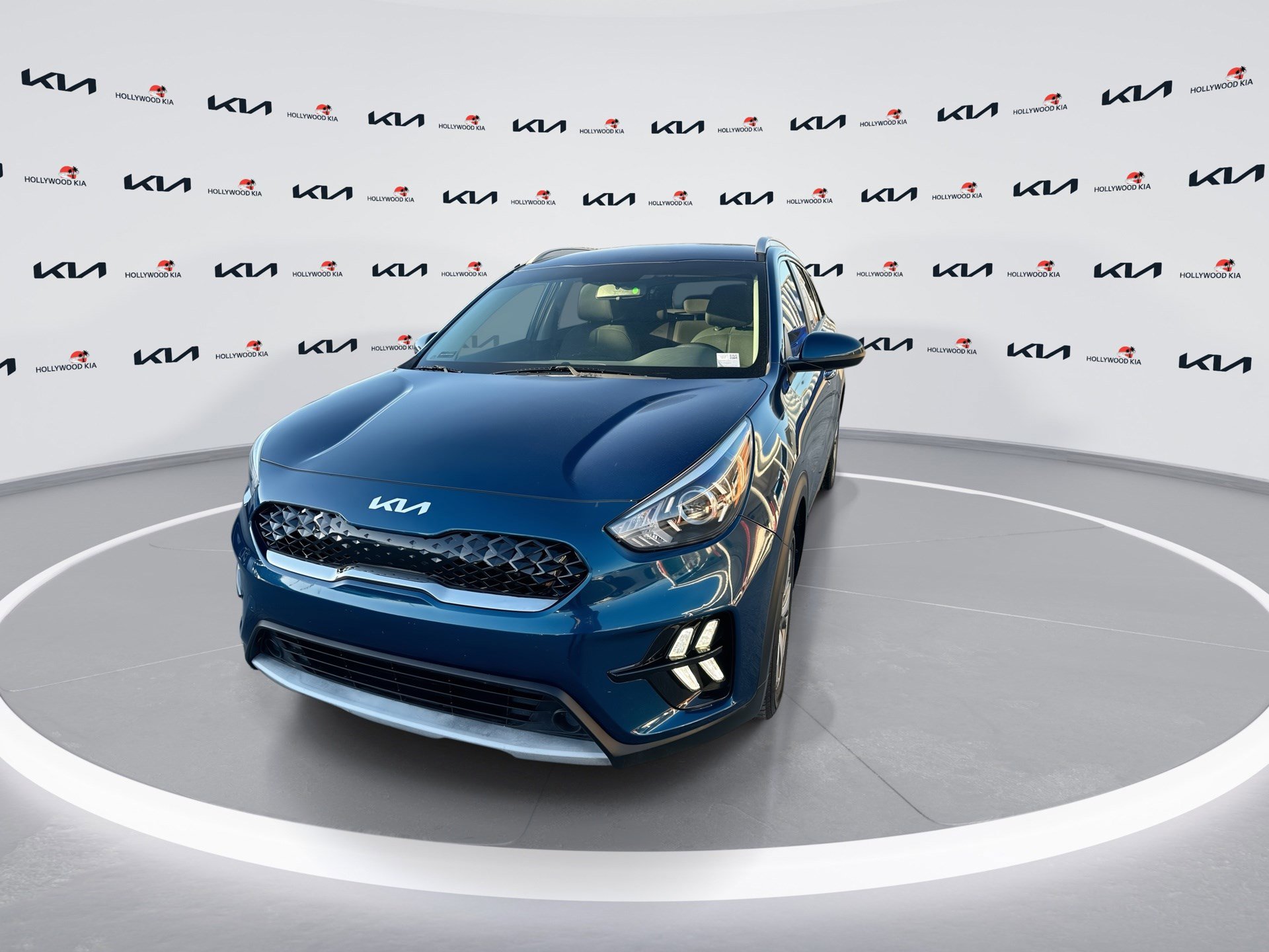 Used 2022 Kia Niro LX image 4