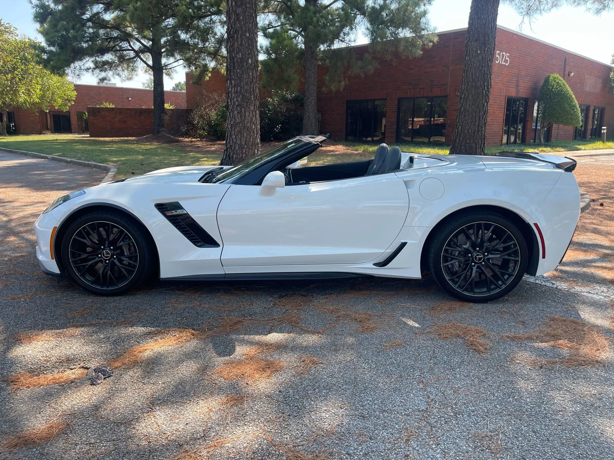 Used 2017 Chevrolet Corvette Z06 image 9