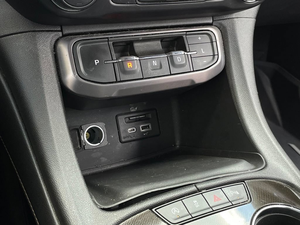 Used 2022 GMC Acadia AT4 w/ Technology Package AWD/4WD image 20