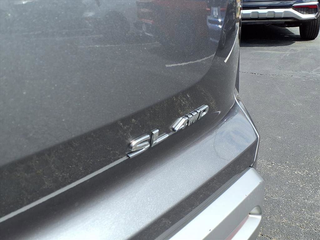 Used 2025 Nissan Pathfinder SL image 32