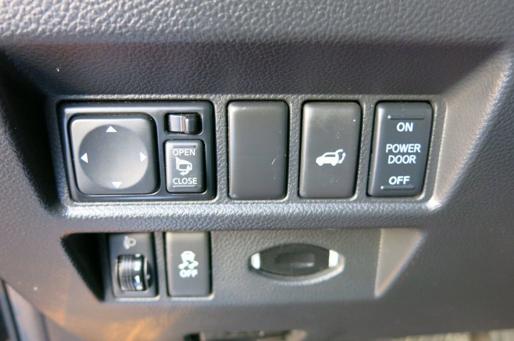 Used 2016 INFINITI QX70 AWD image 22