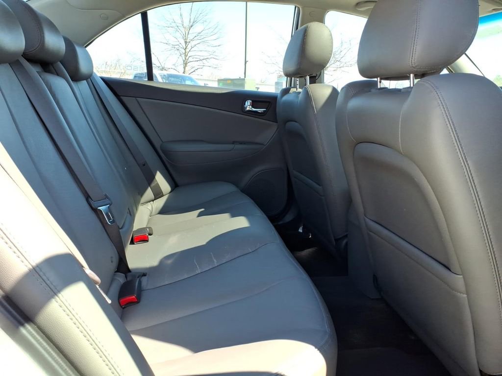 Used 2009 Hyundai Sonata Limited FWD image 12