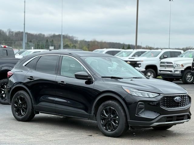 Certified 2024 Ford Escape Active AWD/4WD image 39