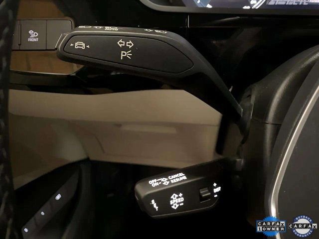 Used 2024 Audi Q8 e-tron Premium image 31