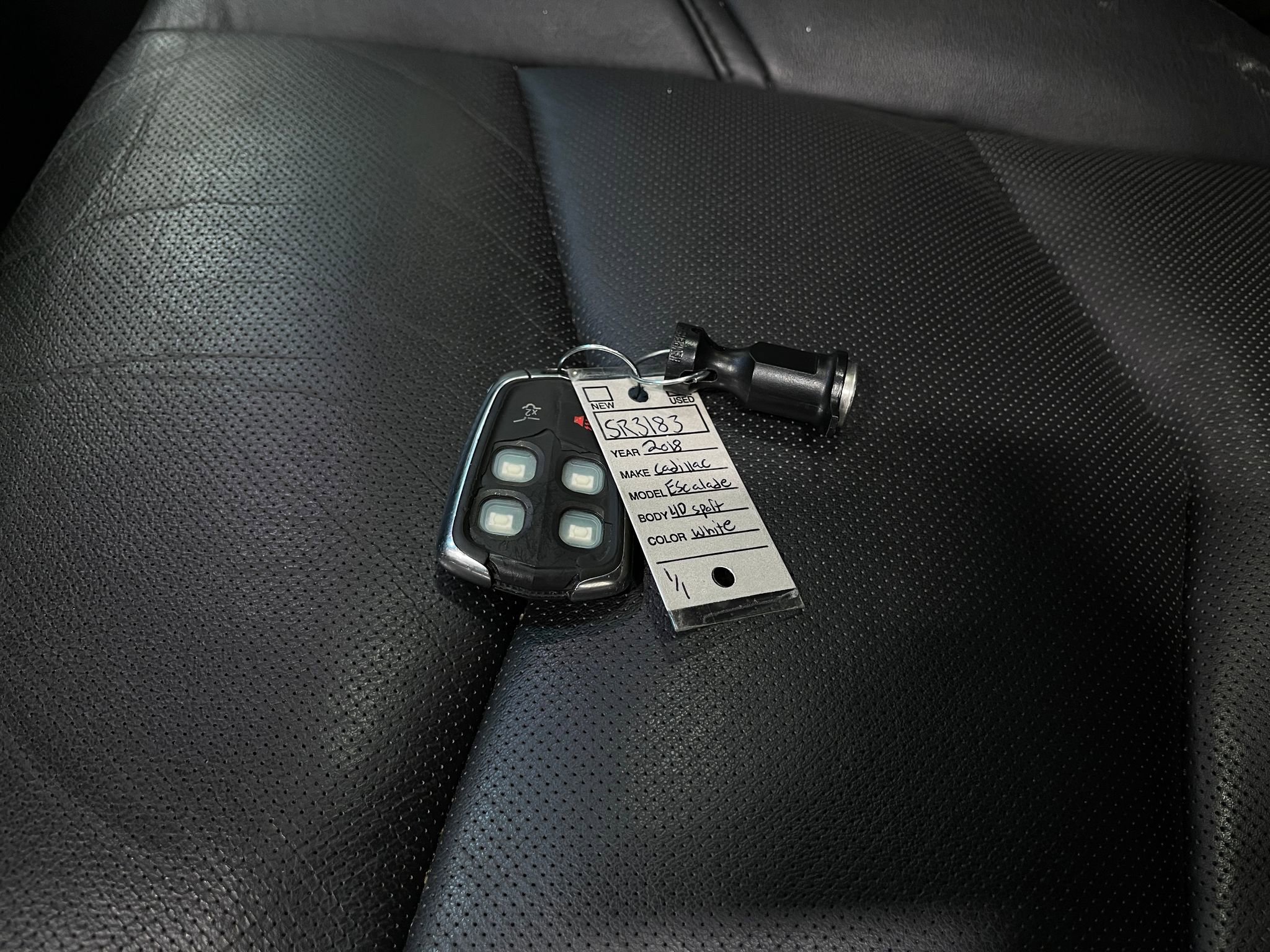 Used 2018 Cadillac Escalade Luxury w/ LPO, Radiant Package image 41