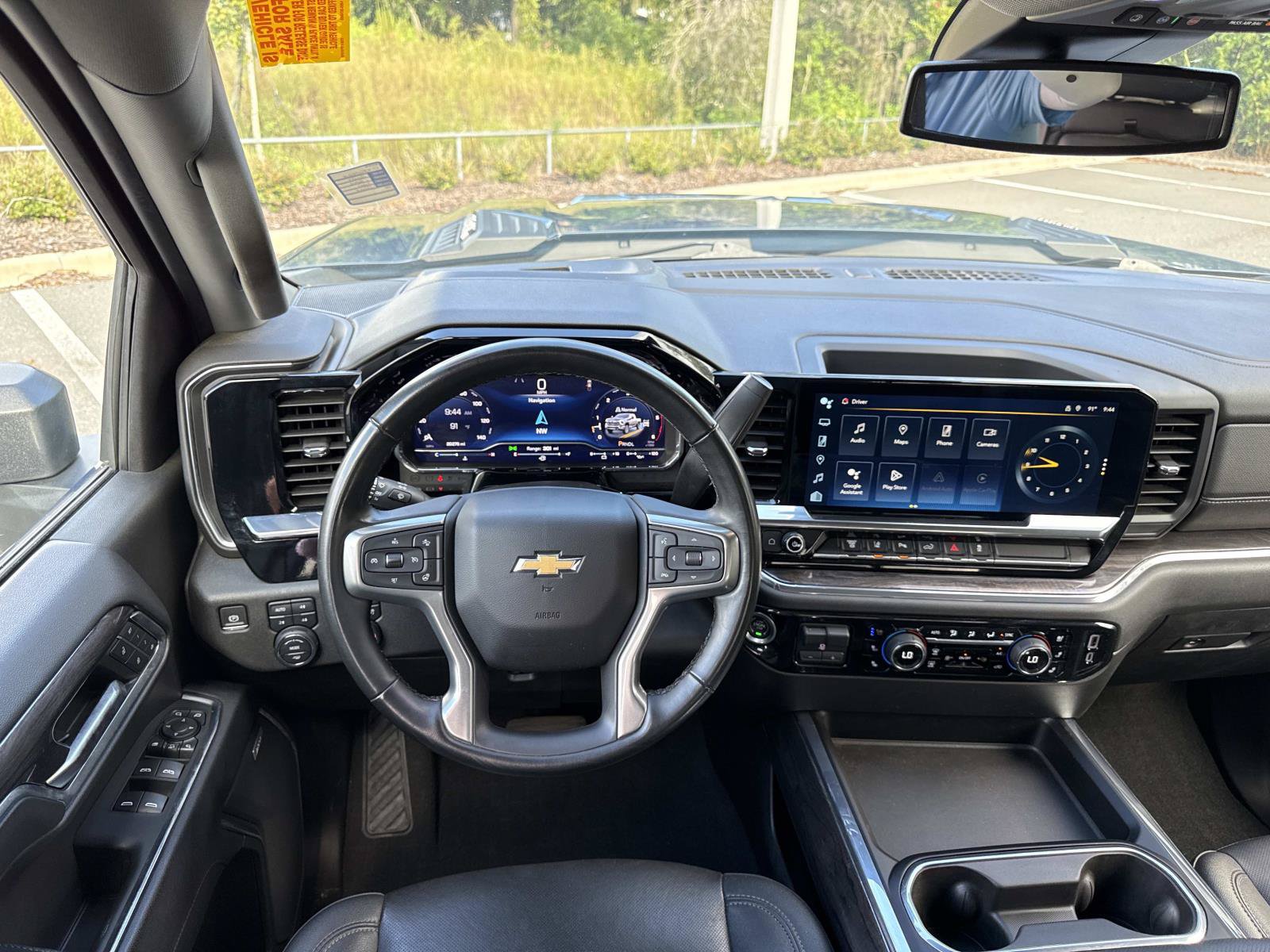 Used 2024 Chevrolet Silverado 3500 LTZ w/ LTZ Convenience Package AWD/4WD image 13