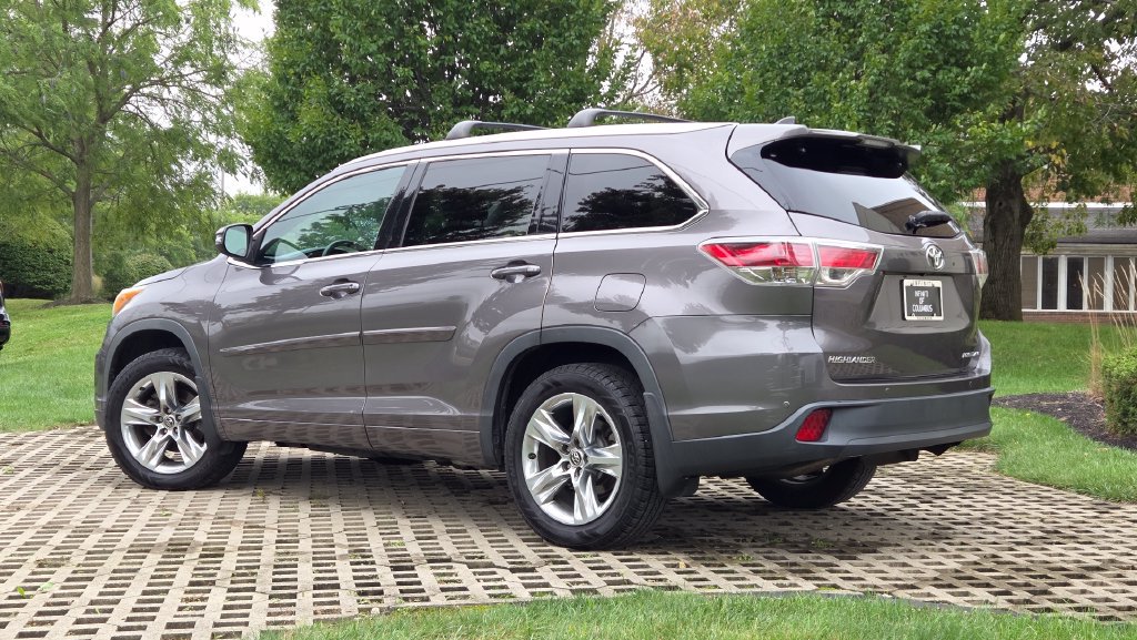 Used 2016 Toyota Highlander Limited AWD/4WD image 8