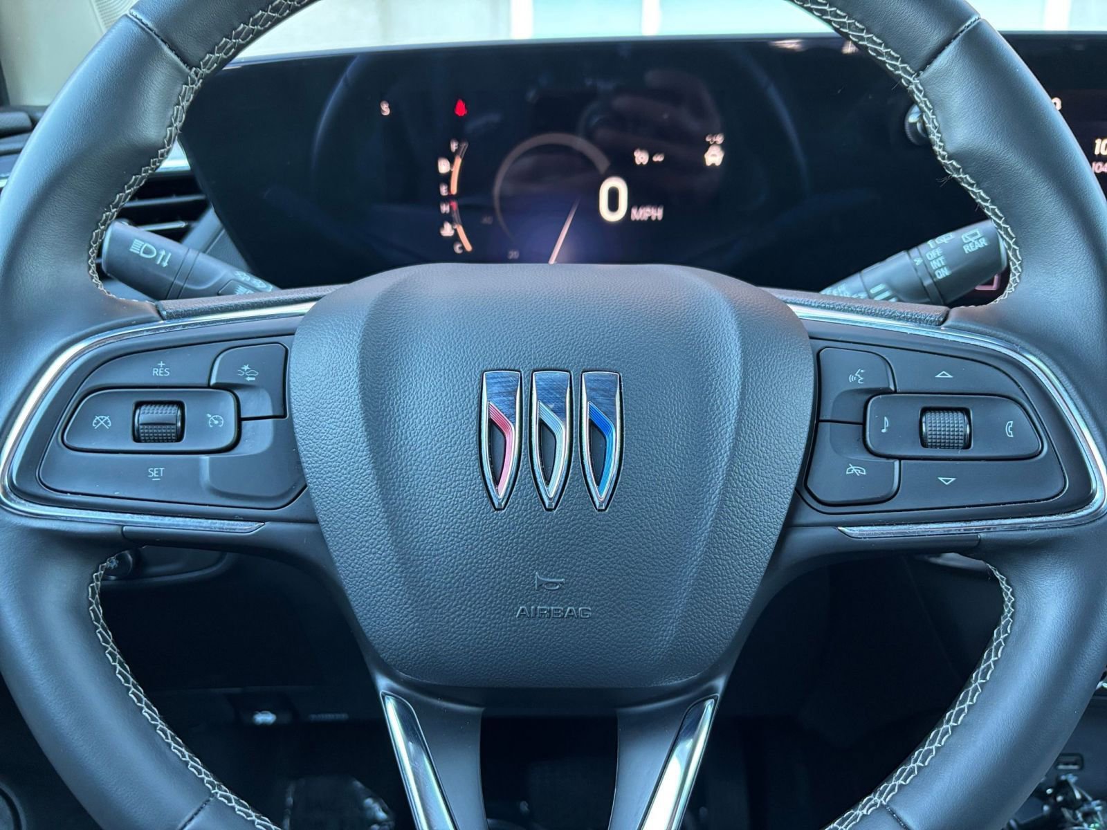 Used 2025 Buick Encore GX Preferred image 25