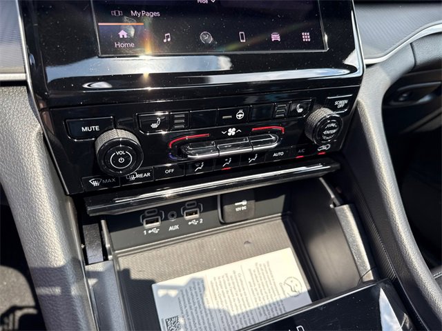 New 2025 Jeep Grand Cherokee L Altitude image 23