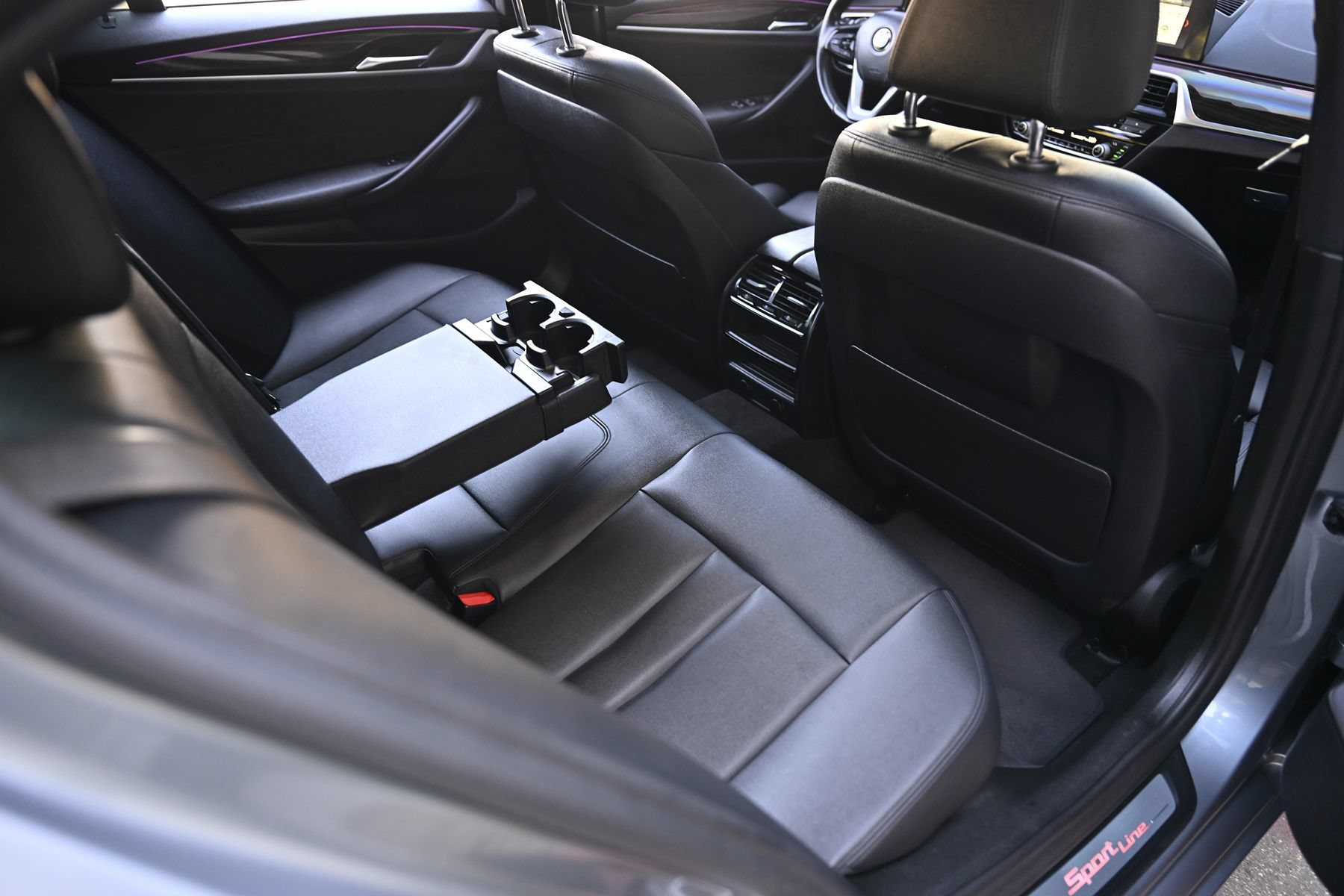 Used 2018 BMW 530i RWD image 16
