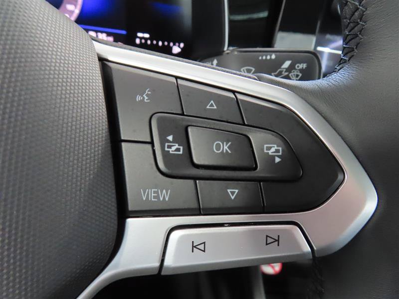 Used 2026 Volkswagen Jetta SE FWD image 22
