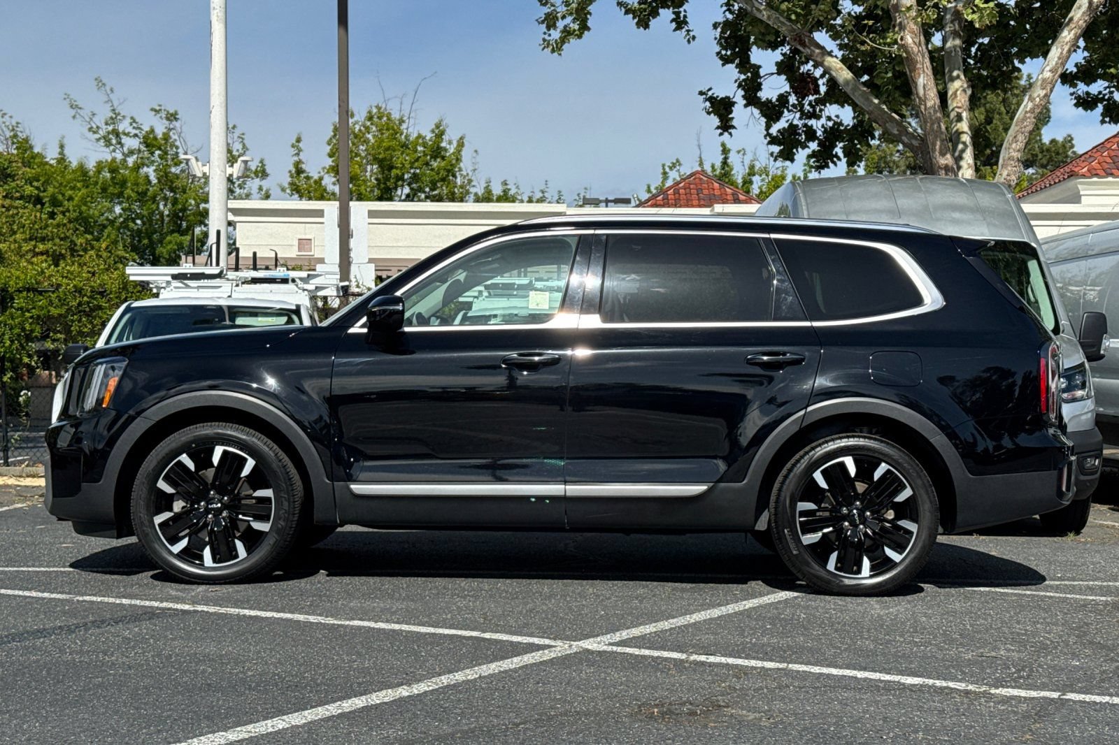 Used 2023 Kia Telluride SX FWD image 7