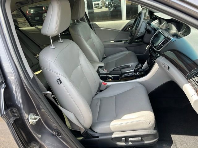 Used 2016 Honda Accord EX-L image 12