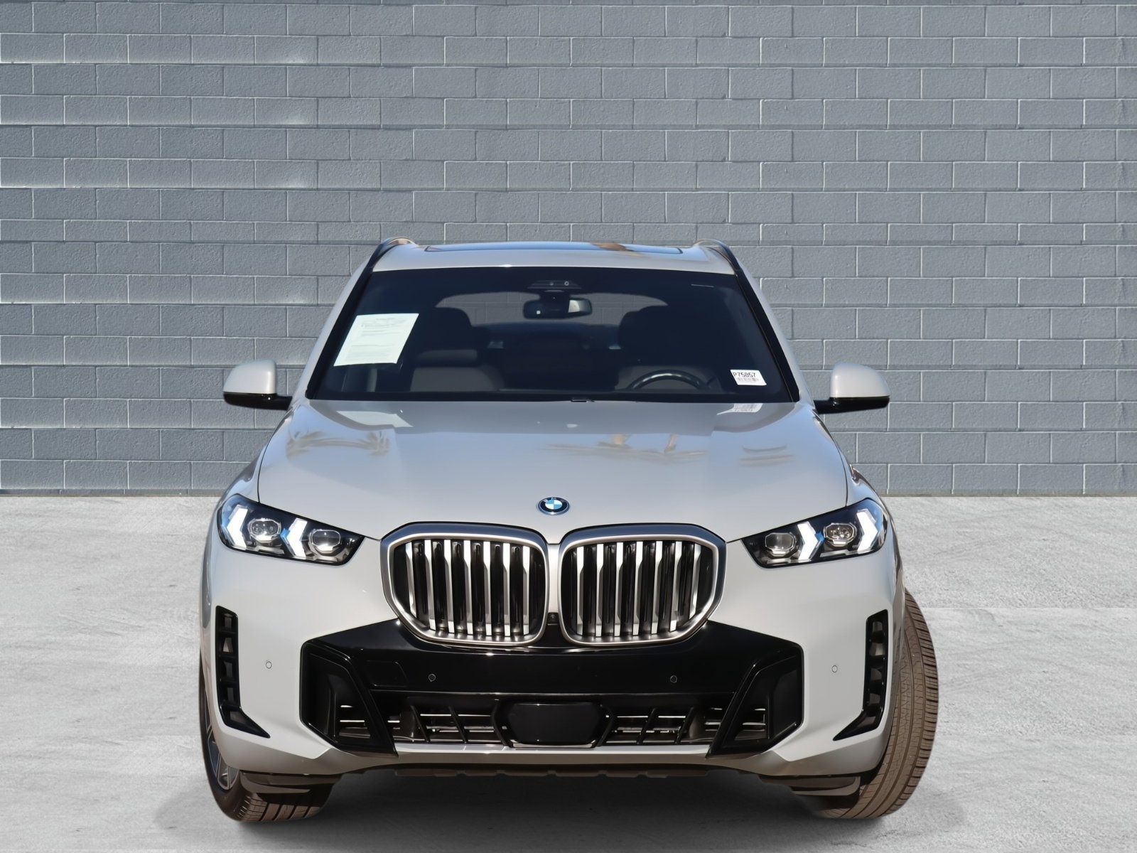 Used 2024 BMW X5 xDrive50e w/ Executive Package image 3