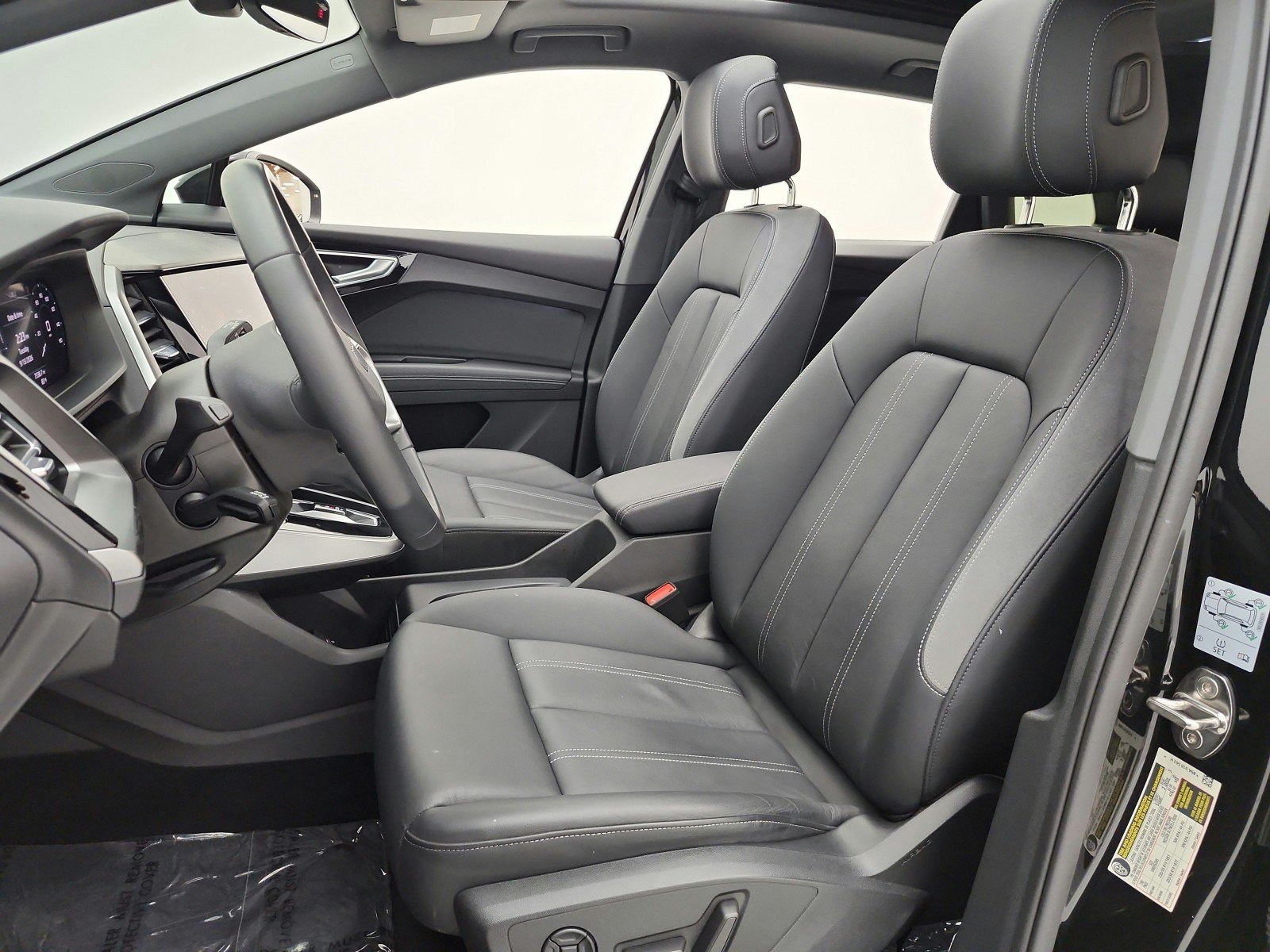 Used 2023 Audi Q4 e-tron Premium w/ Convenience Package AWD/4WD image 13