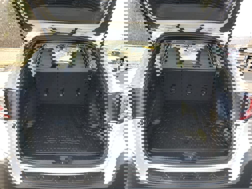 Used 2023 Subaru Outback Premium image 10