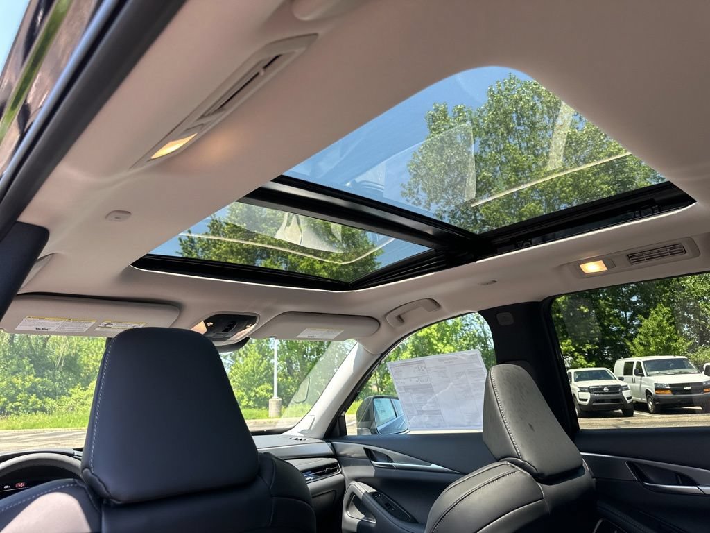 Used 2027 INFINITI QX60 Luxe w/ Cargo Package AWD/4WD image 33