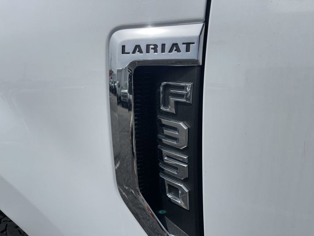 Used 2022 Ford F350 Lariat w/ Chrome Package AWD/4WD image 3
