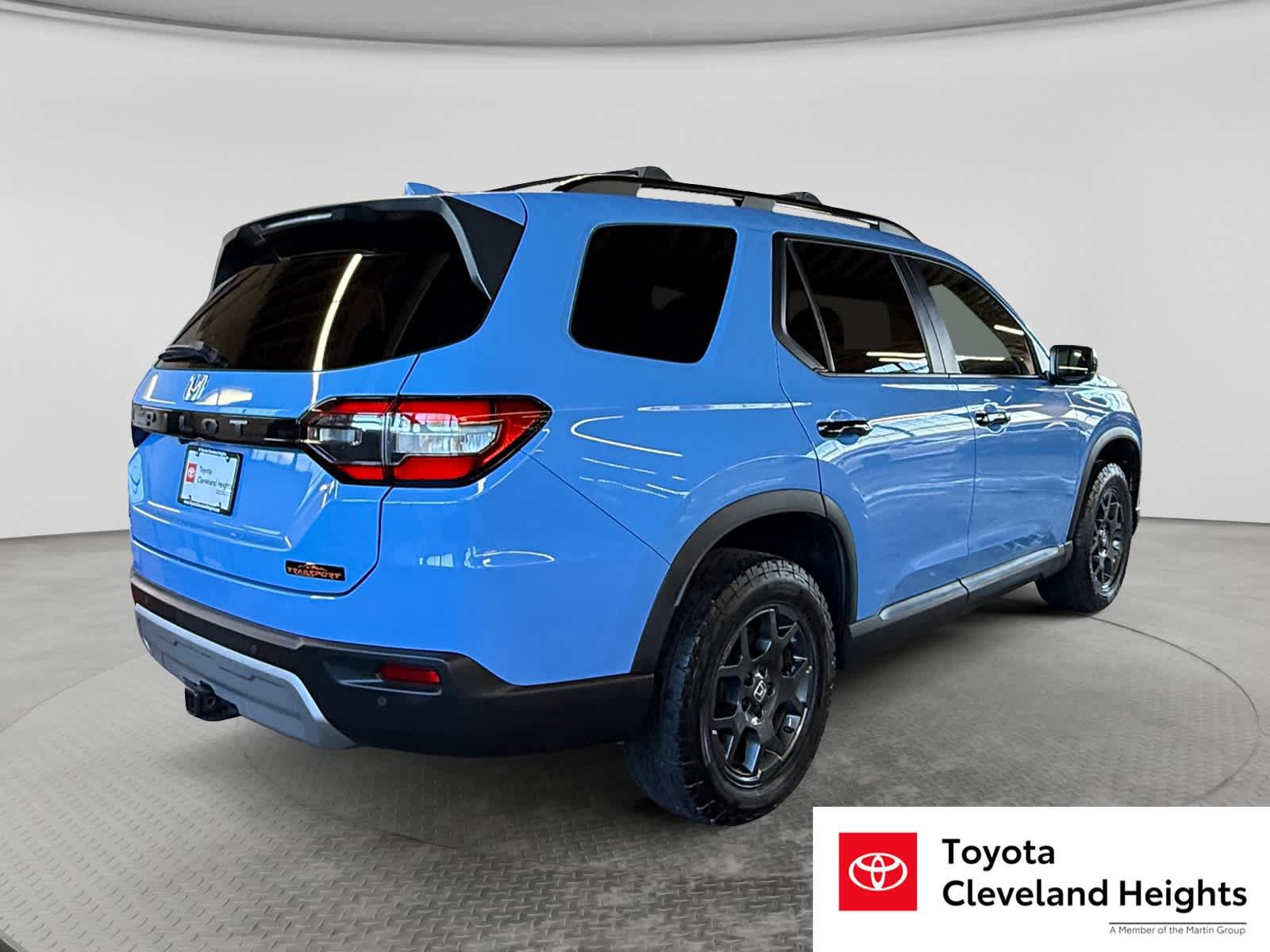 Used 2024 Honda Pilot TrailSport image 5
