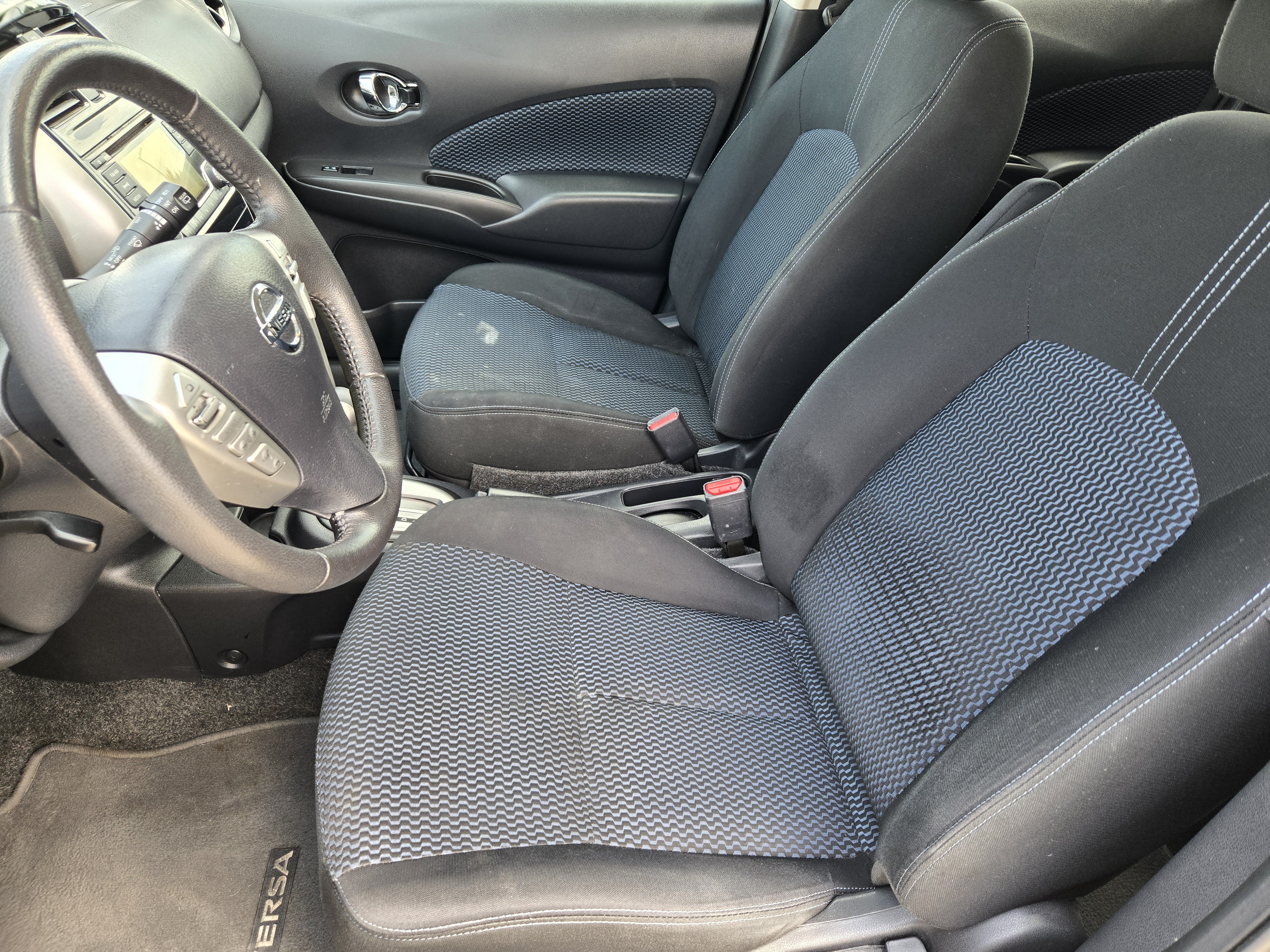 Used 2017 Nissan Versa Note SV w/ SV Appearance Package FWD image 19