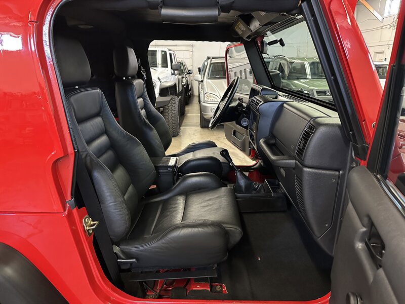 Used 2006 Jeep Wrangler X AWD/4WD image 15