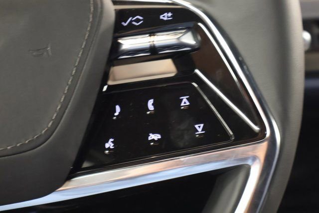 New 2026 Cadillac Vistiq Premium Luxury image 15