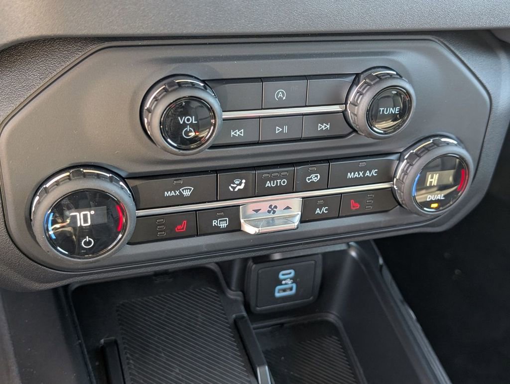 New 2025 Ford Bronco Big Bend AWD/4WD image 37