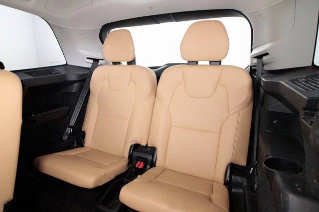 Used 2016 Volvo XC90 T6 Momentum image 22