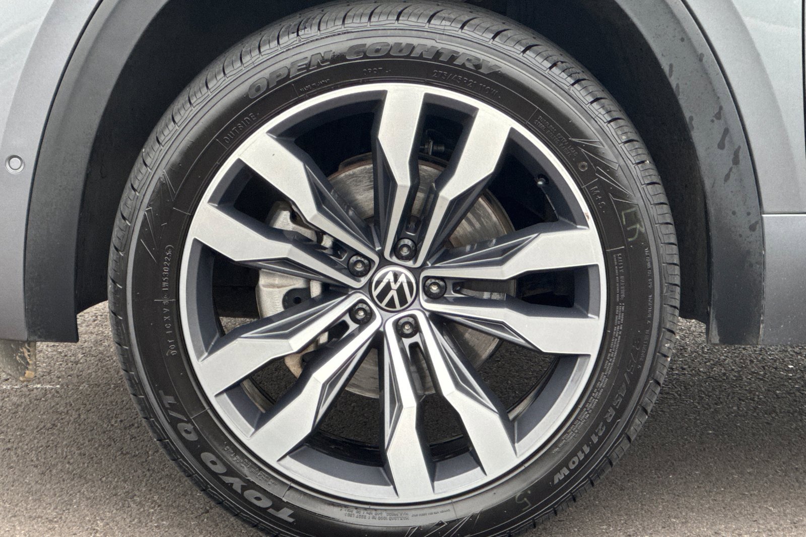 Used 2022 Volkswagen Atlas SEL Premium image 32