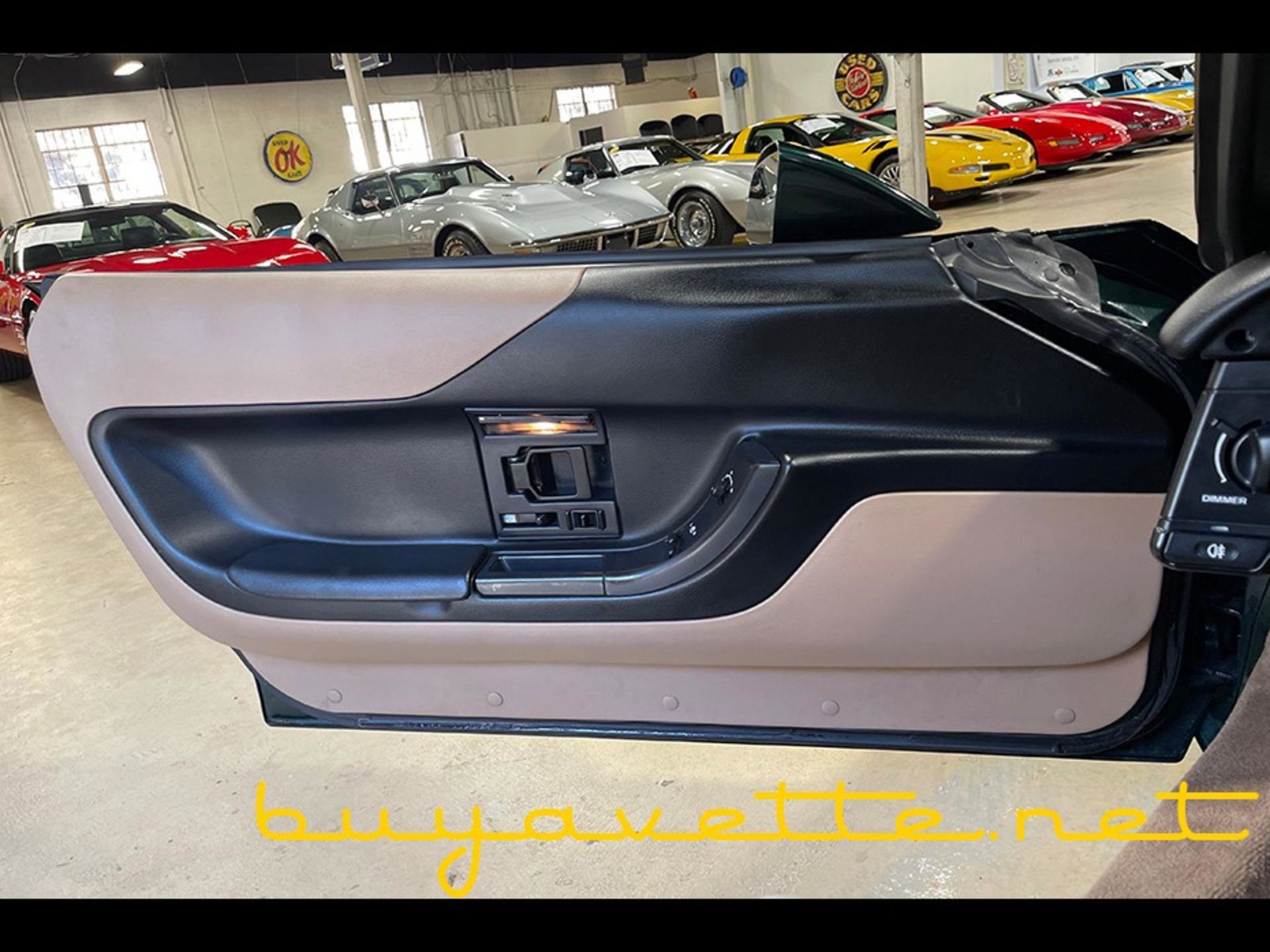 Used 1996 Chevrolet Corvette Coupe image 20