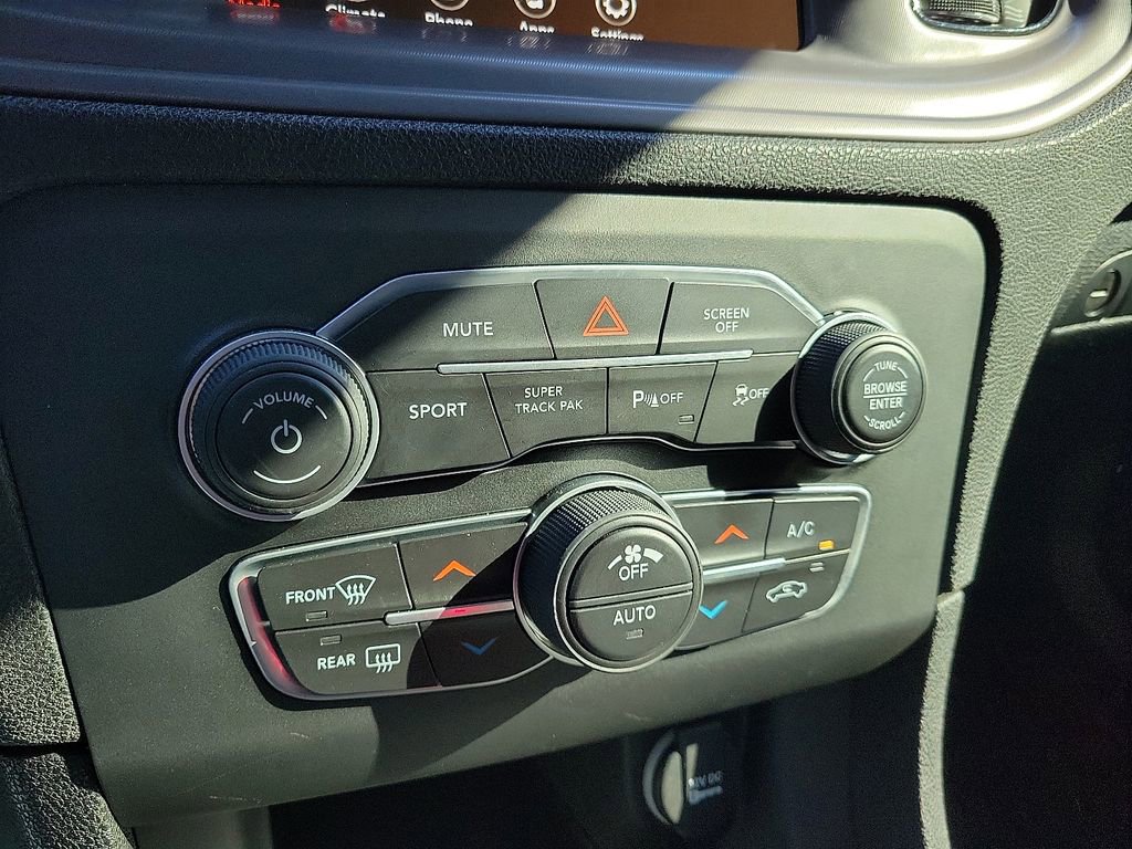 Used 2023 Dodge Charger R/T w/ Blacktop Package image 17