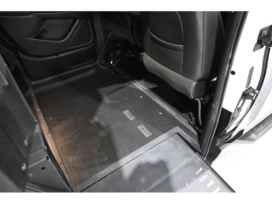 Used 2023 Chevrolet Traverse RS FWD image 19