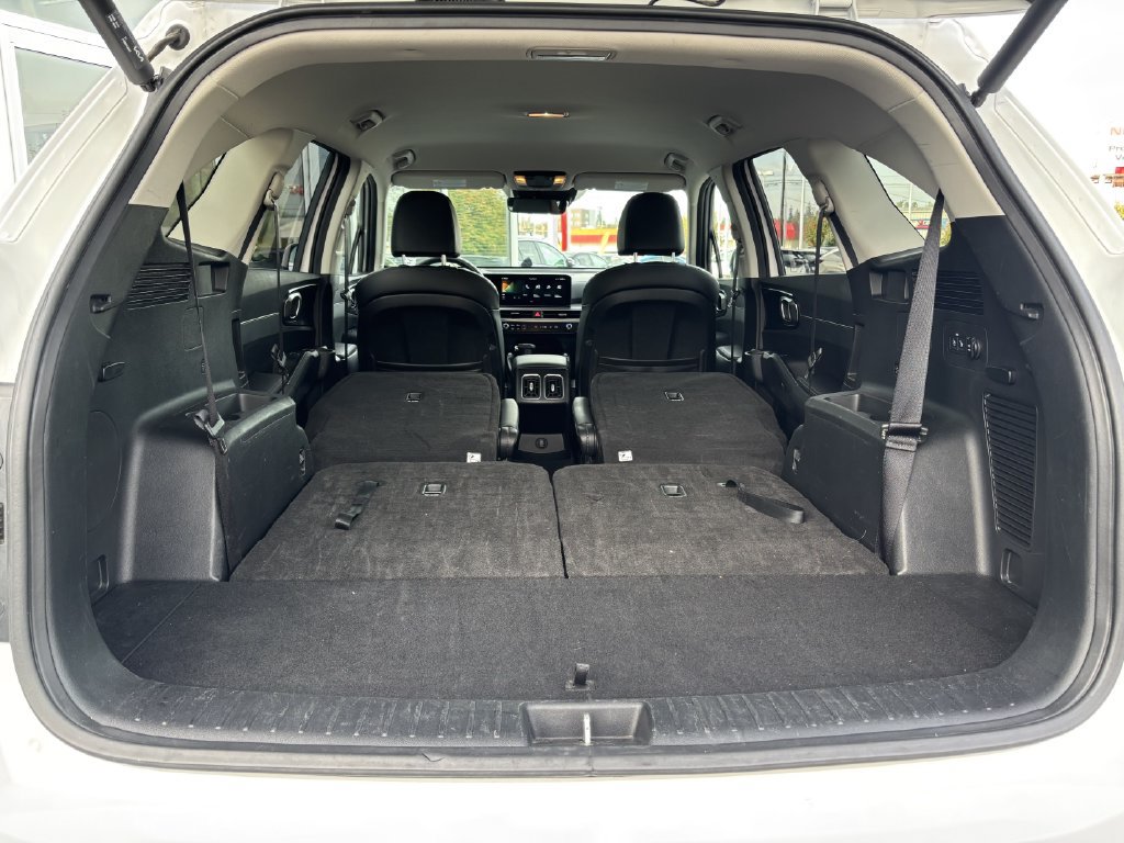 Used 2025 Kia Sorento EX AWD/4WD image 28