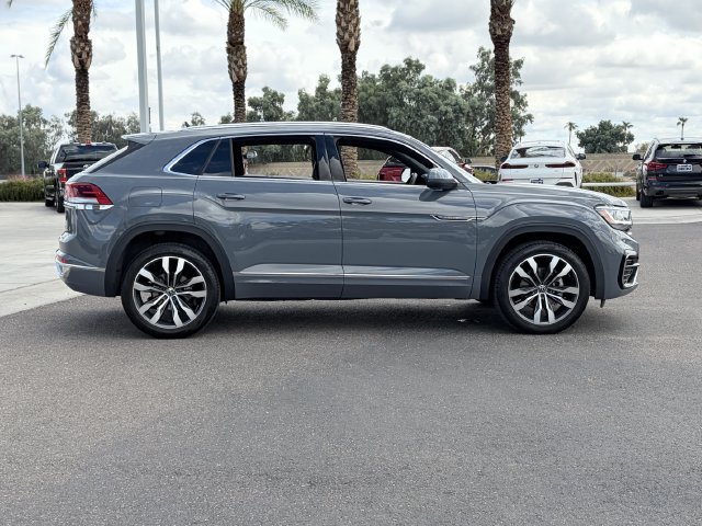 Used 2023 Volkswagen Atlas Cross Sport SEL Premium R-Line AWD/4WD image 5