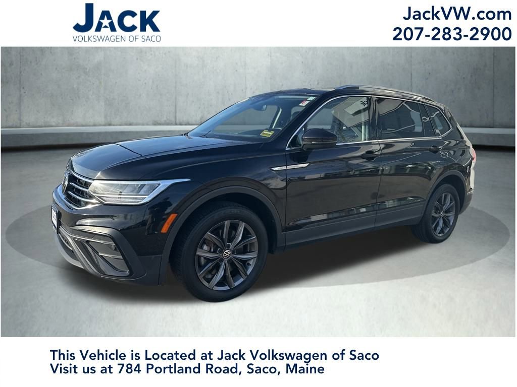 Used 2022 Volkswagen Tiguan SE image 1