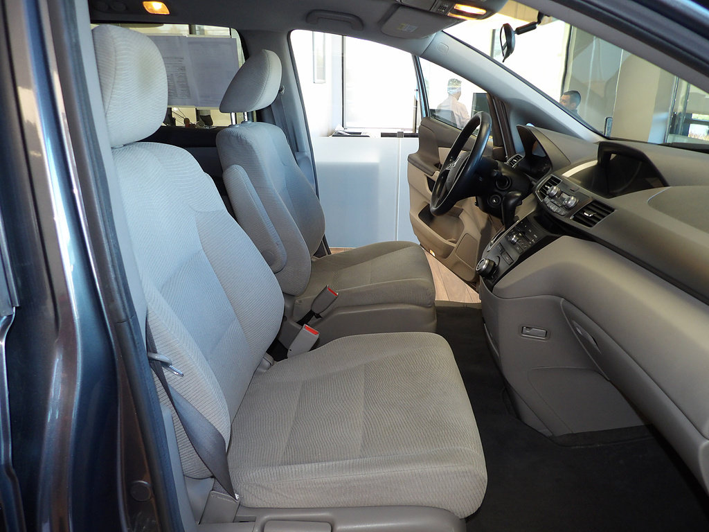 Used 2013 Honda Odyssey LX image 15
