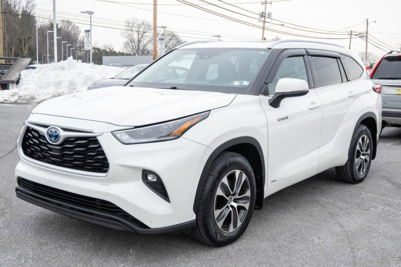 Used 2021 Toyota Highlander XLE image 5